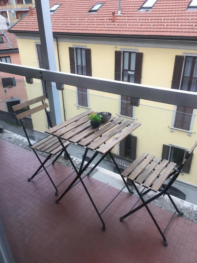 Morivione Apartment - Bocconi Free Parking ミラノ 0*,  イタリア